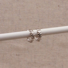 Load image into Gallery viewer, Dainty Silver Laurel Hoops