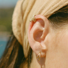 Load image into Gallery viewer, Laurea Ear Cuff