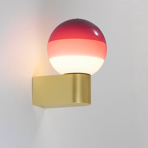 Dipping Horizontal Wall Light