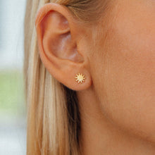 Load image into Gallery viewer, Cala Stud Earrings