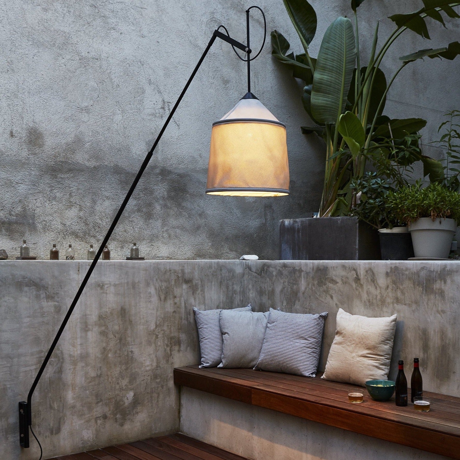 Wall mounted store floor lamp